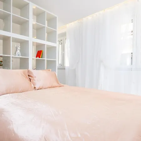 Nadiona Crystal & Gold *