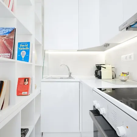 Nadiona Crystal & Gold *